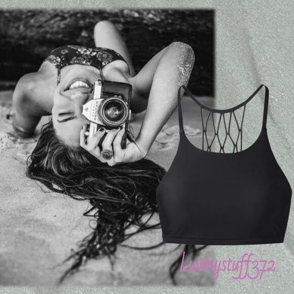 Beautiful Lululemon High Neck Tidal Flow Bathing Suit Top with pretty Net Back - Picture 3 of 9